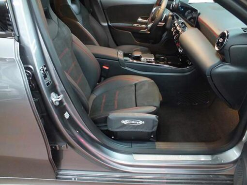 Montaggio-seggiolino-di-trasferimento-modena